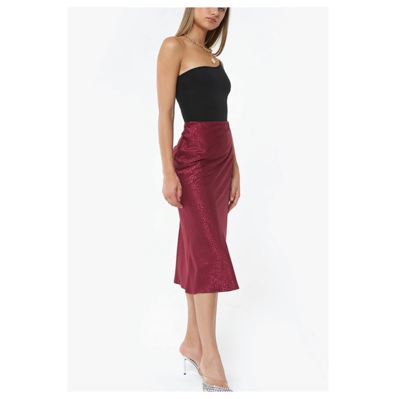 4Si3nna Valeria Skirt Luxe Satin Champagne… - Picture 6 of 9